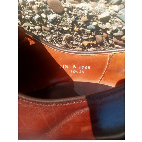 Allen Edmond Brown Bicycle Toe Oxfords -Size 11.5 B / Style # 10434 - Picture 9 of 10